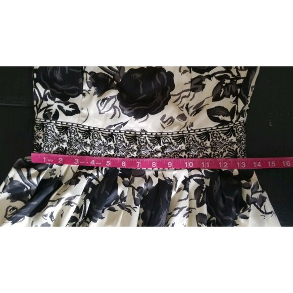 Forever 21 Women's Black Floral Beaded Waist Strapless Bubble Dress Size Medium - Picture 12 of 13